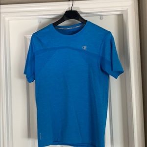 Men’s exercise shirt